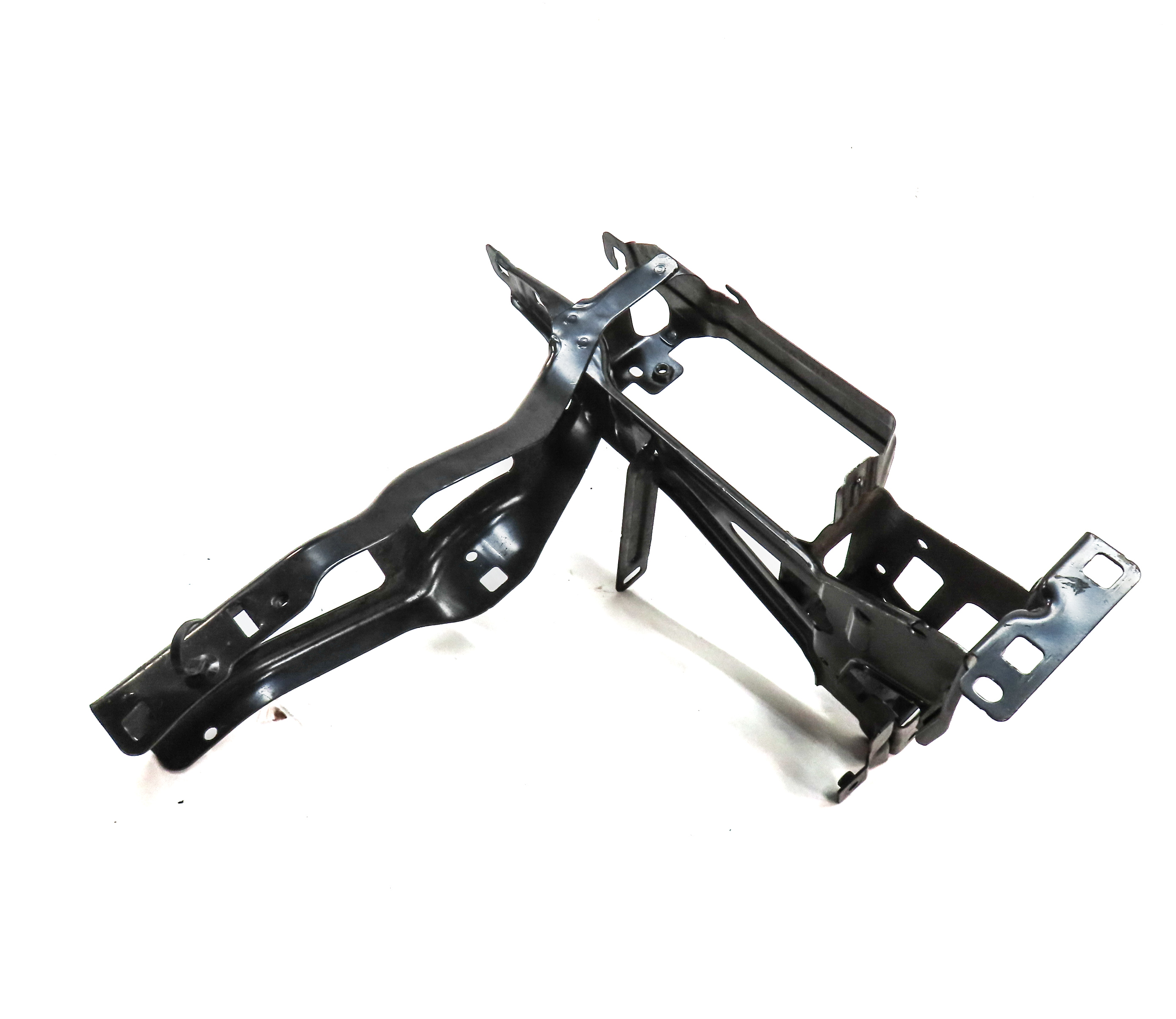 2020 BMW X3 (G01) FRONT RIGHT PASSENGER BUMPER RADIATOR SUPPORT MOUNT BRACKET — exact item pictured